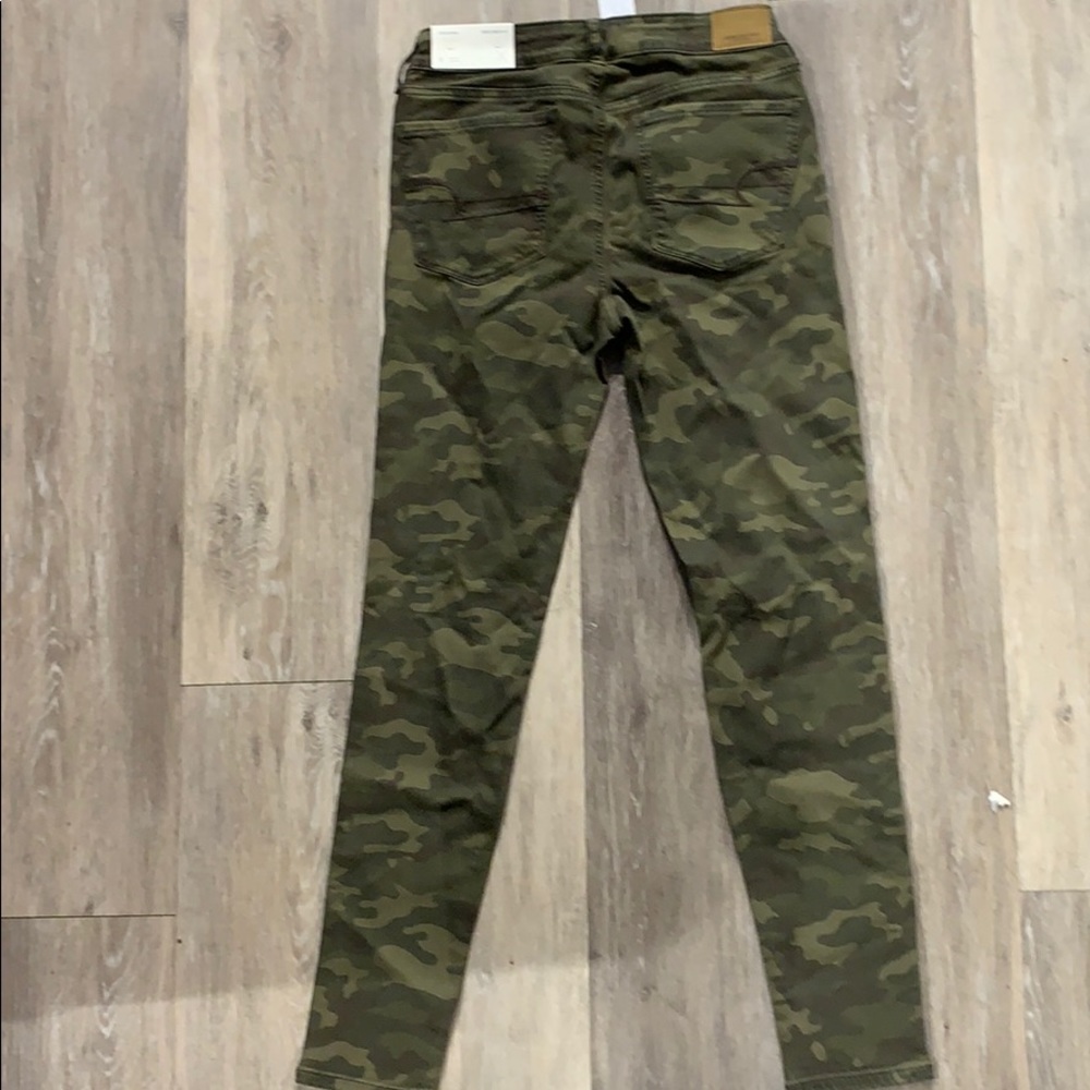 Jogging - Picture 3 of 3